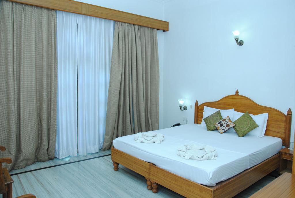 Hotel Isabel Palace Khajurāho Extérieur photo