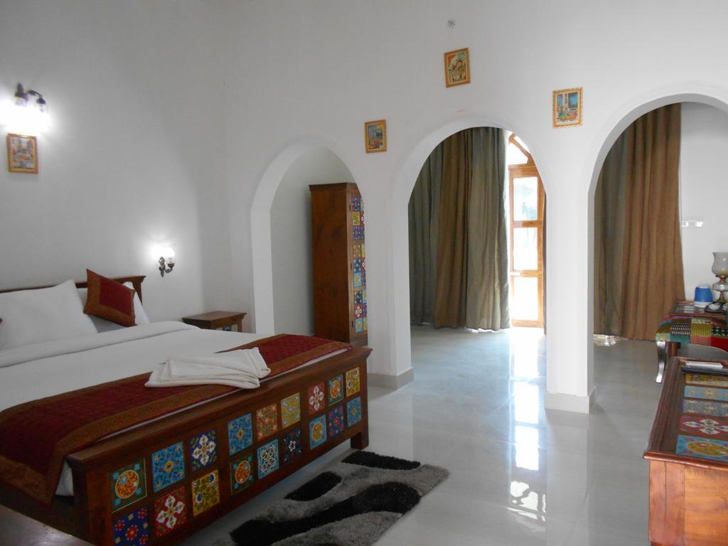 Hotel Isabel Palace Khajurāho Extérieur photo