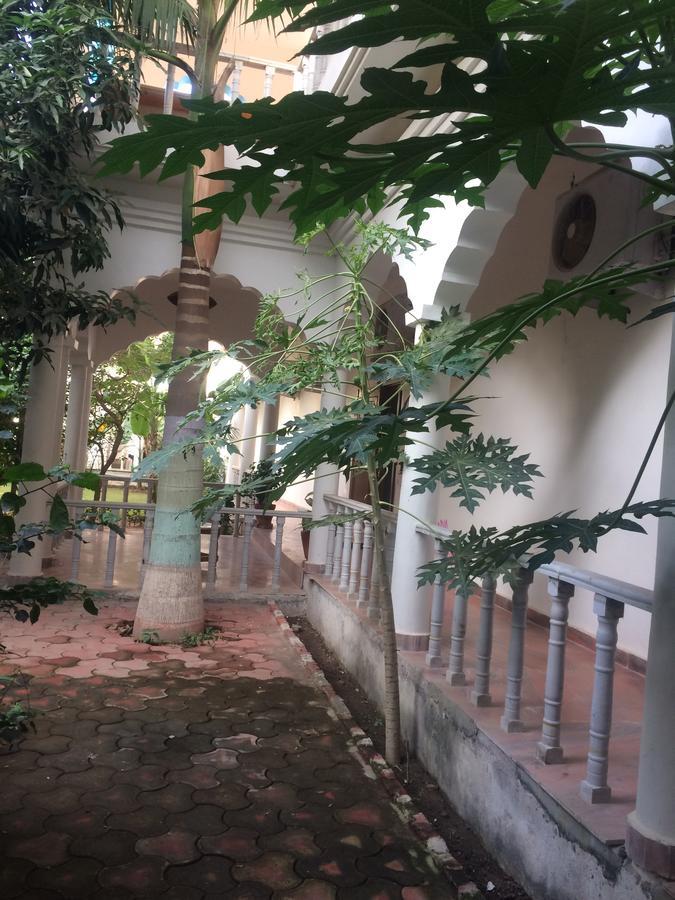 Hotel Isabel Palace Khajurāho Extérieur photo